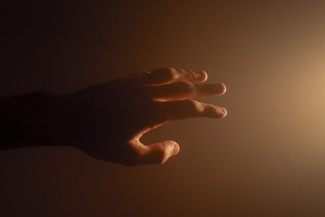 hand, reach, reaching